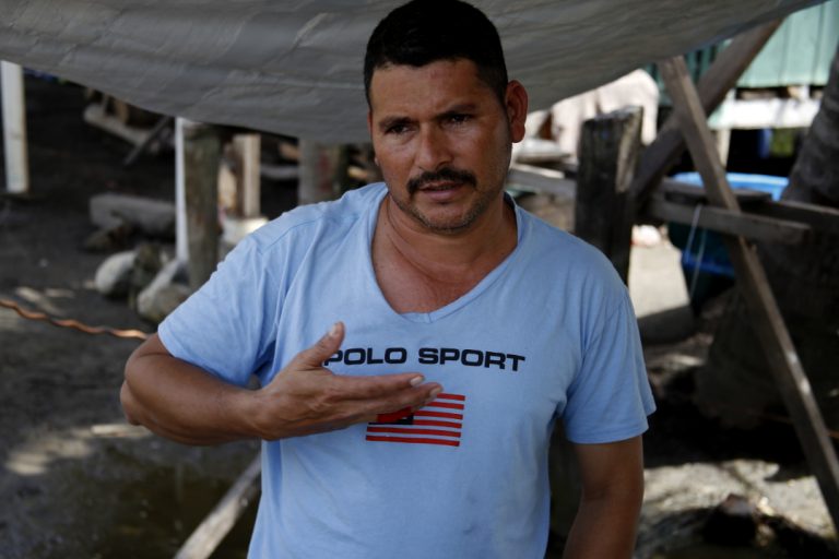José Elvin Rodríguez, líder comunitario en la comunidad Barra del Motagua