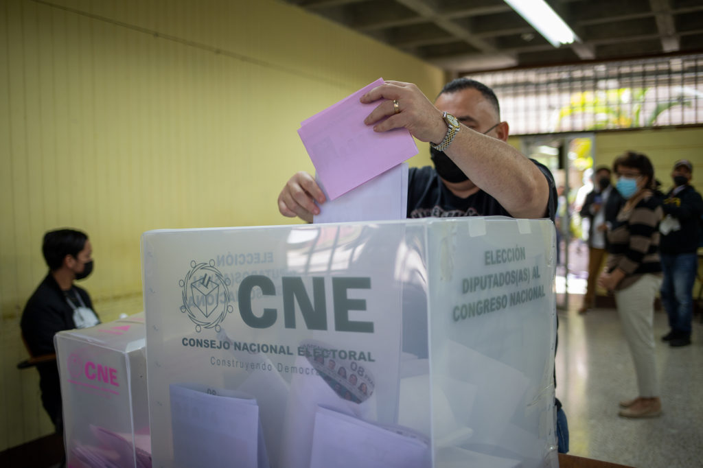 Partidos manchan proceso electoral en conteo de votos para el Congreso Nacional | elecciones Honduras 2021 | generales | votos | nulos | partido libre | xiomara castro | fraude electoral | 2021 | votando en las elecciones