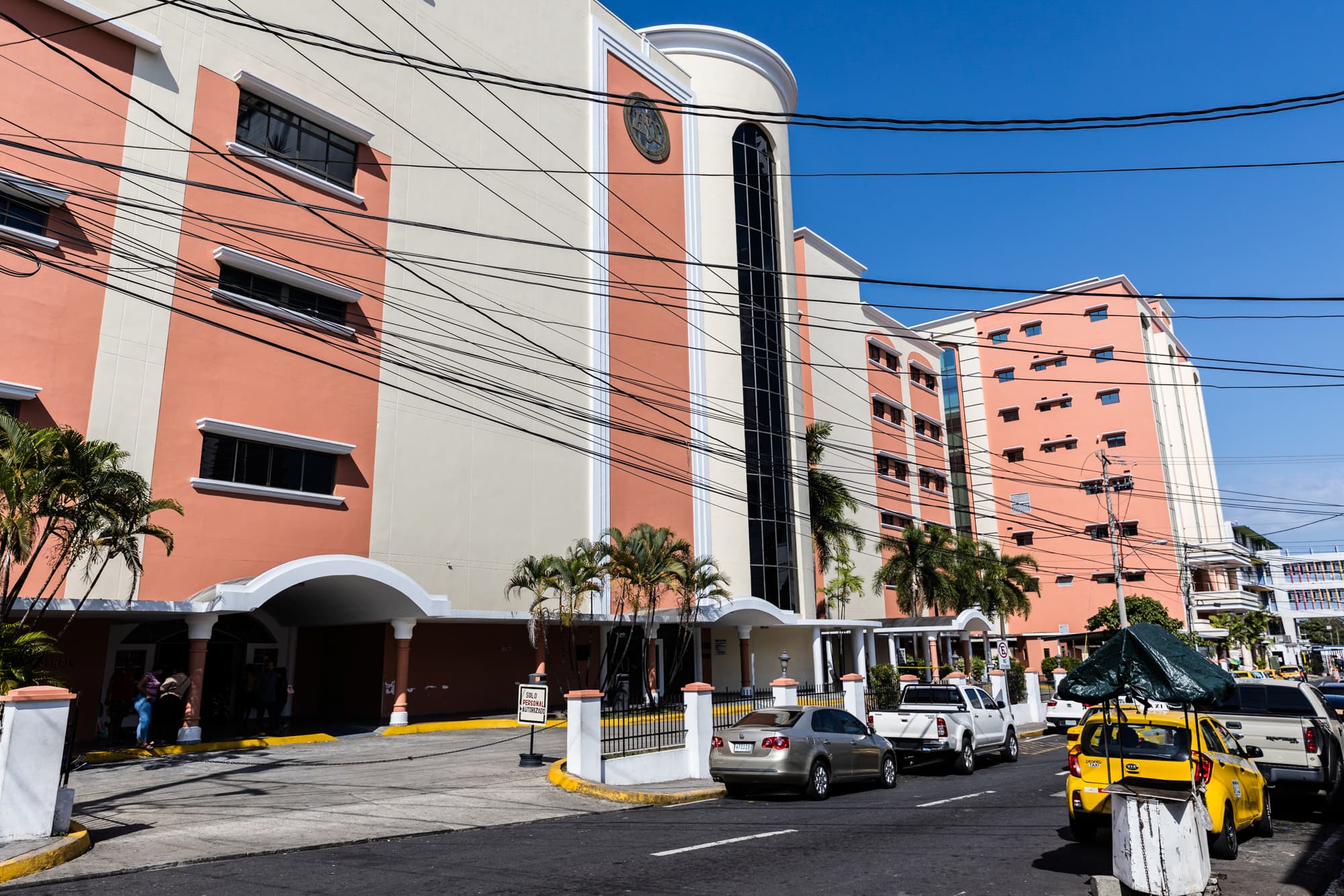 Hospital Santo Tomás, principal hospital público de Panamá. En 2022, en ese centro médico se practicaron mil 765 procedimientos de esterilización. Crédito: Tarina Rodríguez