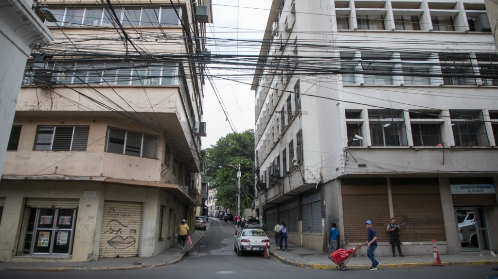 Edificios anexos de la Secretaría de Salud en el centro de Tegucigalpa. Mayo de 2024. Foto CC / Fernando Destephen.