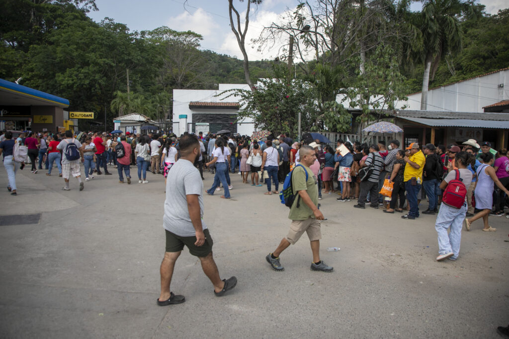 Fila inversionistas Koriun Inversiones Choloma 2025 2 - Contra Corriente