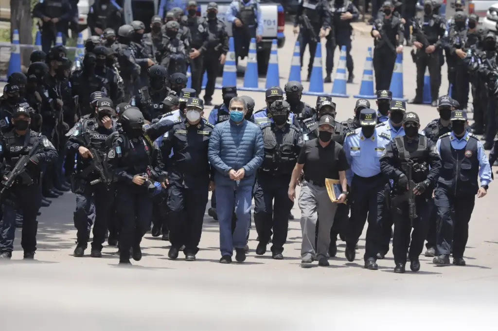 Juan Orlando hernandez extradicion - Contra Corriente