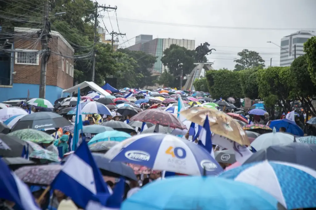 Movilización ejército ciudadano de paz1 - Contra Corriente